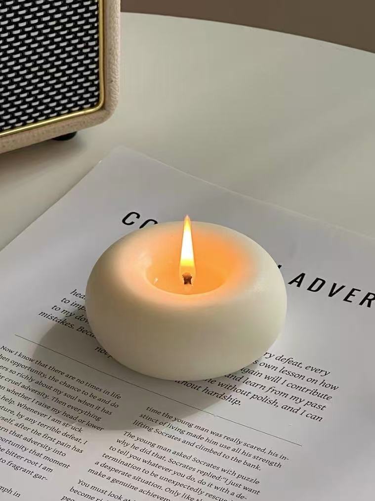 French Retro Donut Scented Candle - Handcrafted Soy & Beeswax Home Decor