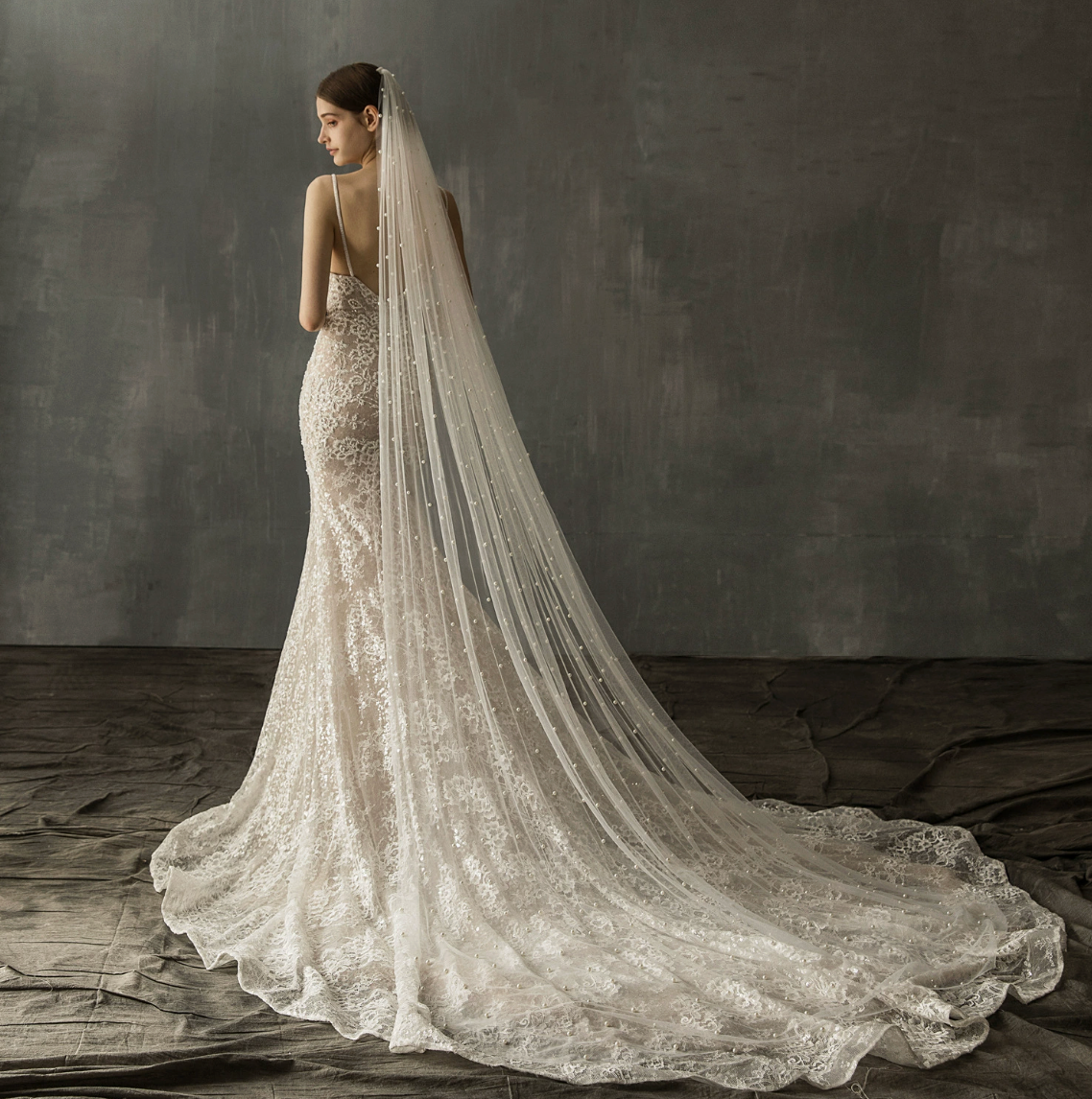 Wedding Bridal Veils — Cathedral, Chapel & Fingertip Lengths | Handcrafted Lace, Pearl & Tulle